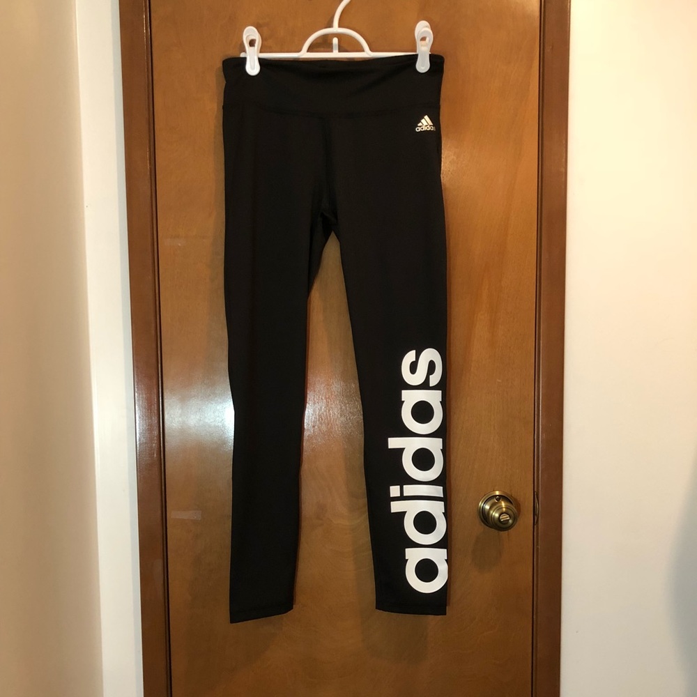 🔥SOLD 🔥 Adidas Set - Picture 2 of 3